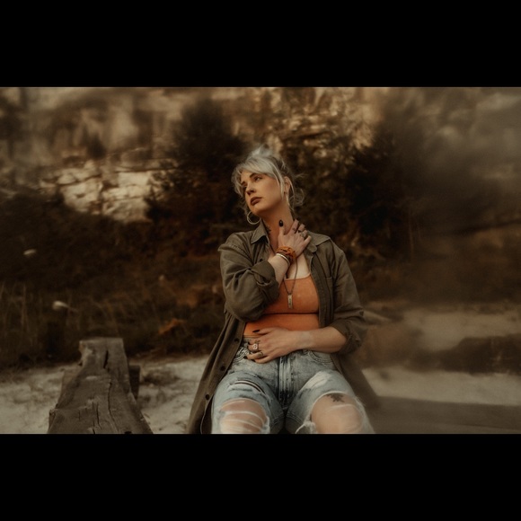 Meet your Posher, Tara - Picture 4 of 6